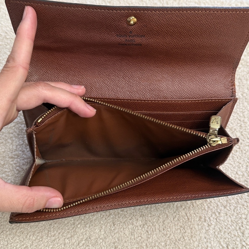 Louis Vuitton Monogram Wallet - Picture 6 of 12